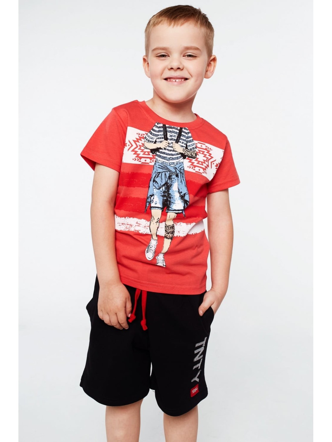 Jungen-T-Shirt mit rotem Aufdruck NDZ4461 – Online-Shop – Boutique